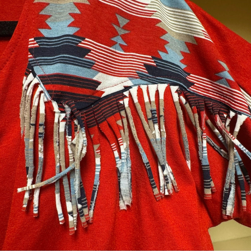 Vintage Impact Red Crop Top with Blue and White Southwest Fringe Appliqués - Picture 5 of 6